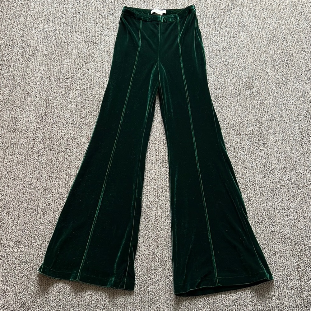 Lulu’s green velvet bell-bottom pants, size S. (Emerald green in color)